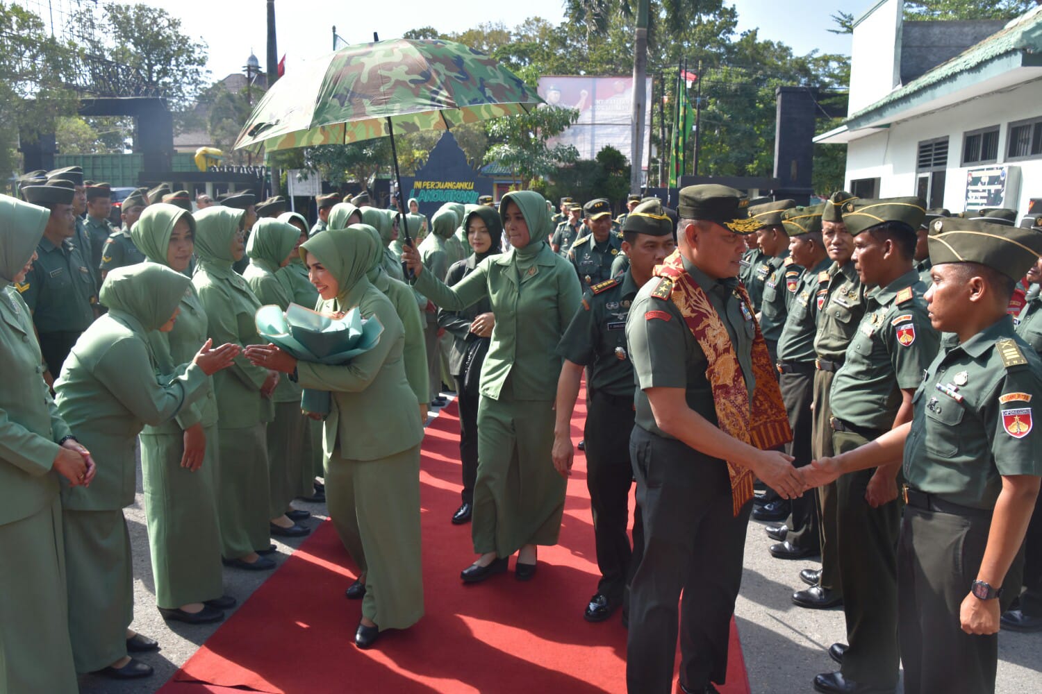 Pangdam IV/Diponegoro Mayjen TNI Widi Prasetijono Kunjungi Makodim 0720/Rembang